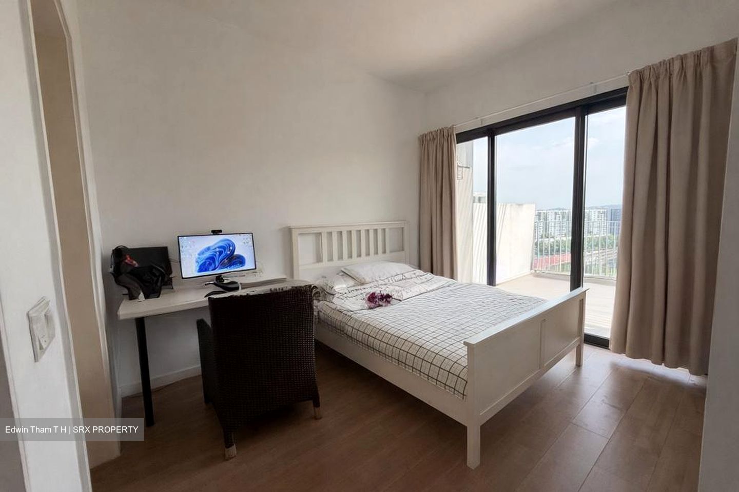 The Lakefront Residences (D22), Condominium #521378221